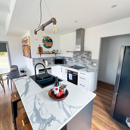 Luxury Holiday Unit 8Min Walk To Town Center With Boat Parking Mallacoota Kültér fotó